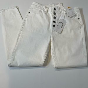 NWT Nature Denim. White Jeans Ankle Skinny High Rise 9/28. Button fly front.